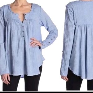 A52 We The Free Sand Dune Henley Sky Blue 3/4 Button-Up Top Ragged Edge Size Sm